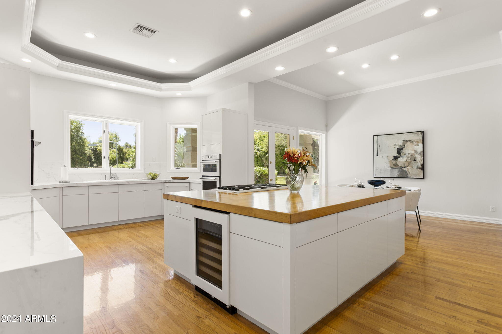 La Place, Unit 1 - Residential