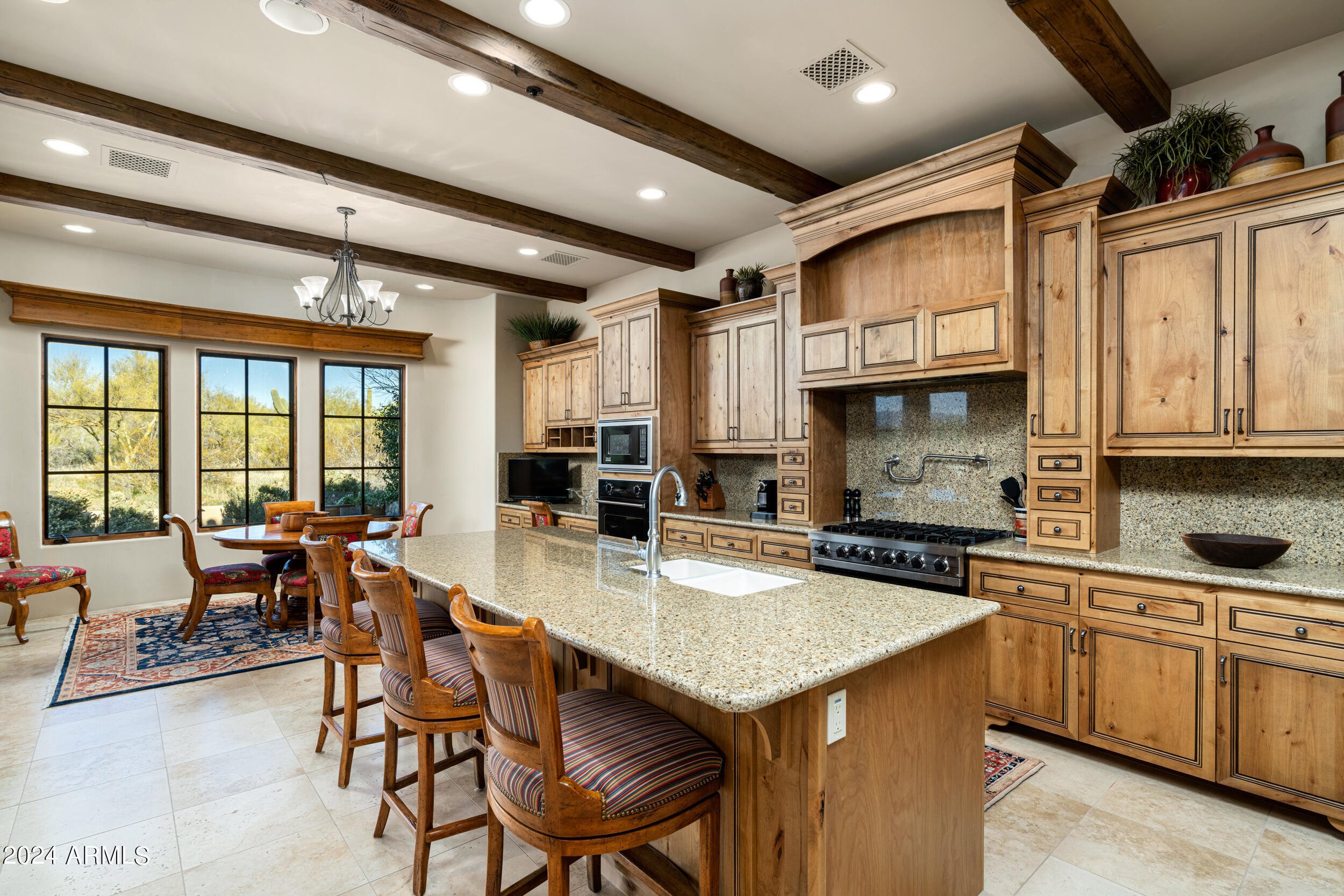 WHISPER ROCK - Residential
