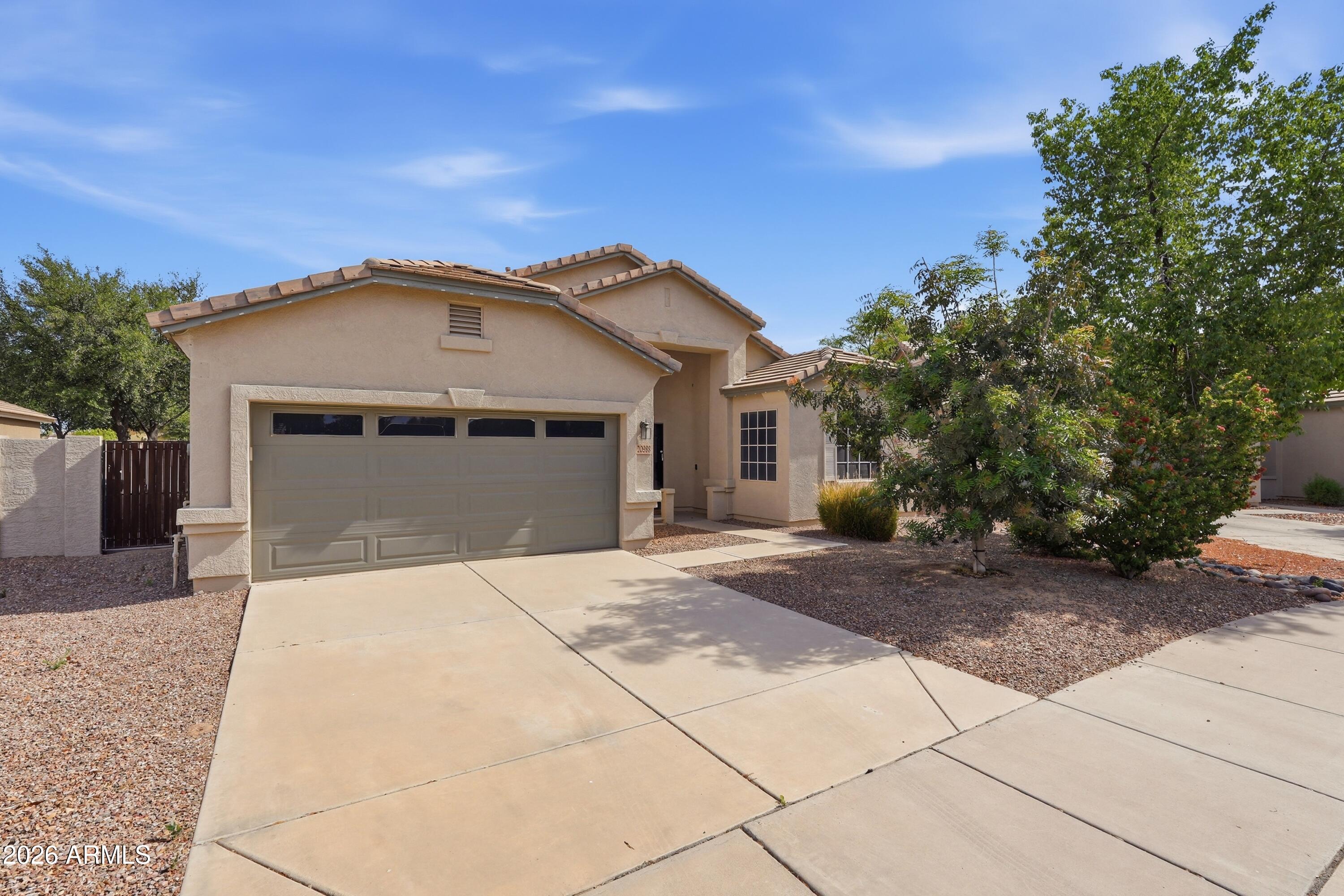 VILLAGES AT QUEEN CREEK - Residential