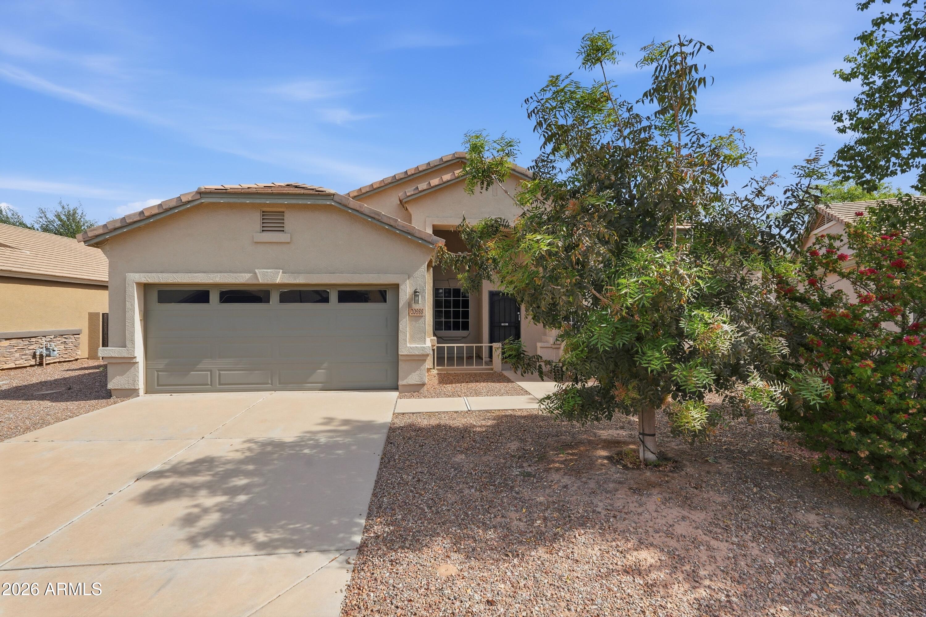 VILLAGES AT QUEEN CREEK - Residential
