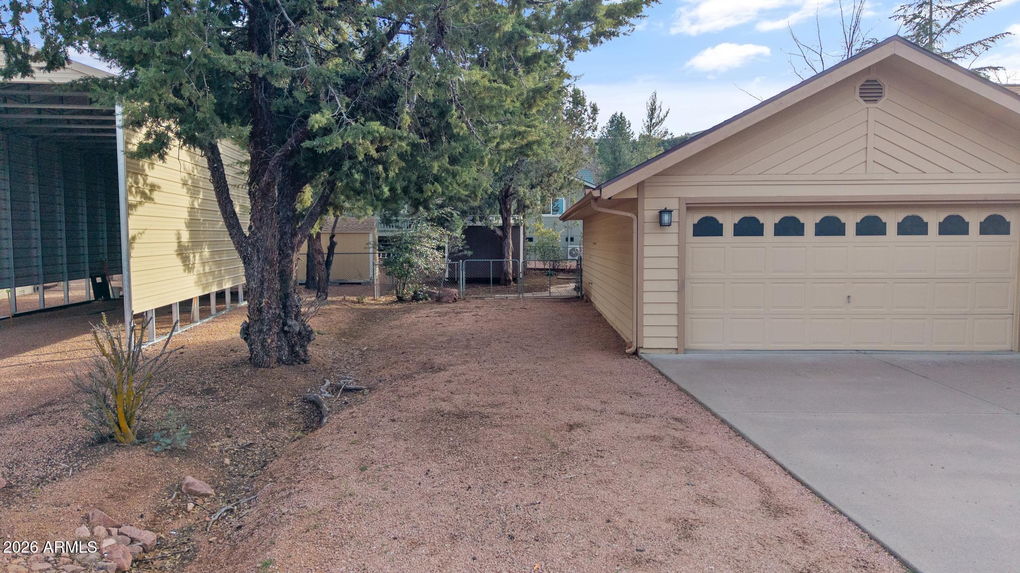 GOLDEN FRONTIER UNIT 2 - Residential
