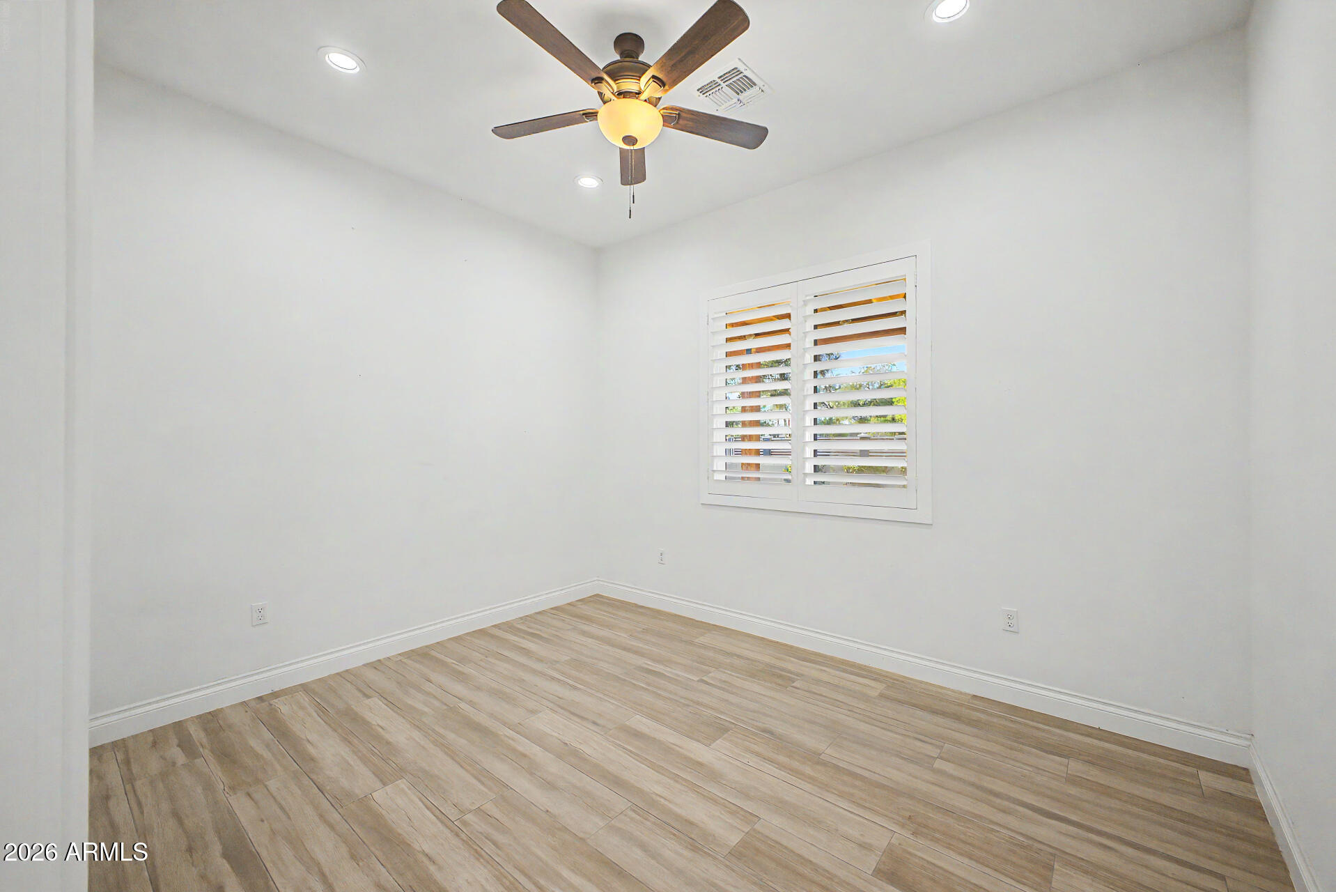 LA SONDRA - Residential