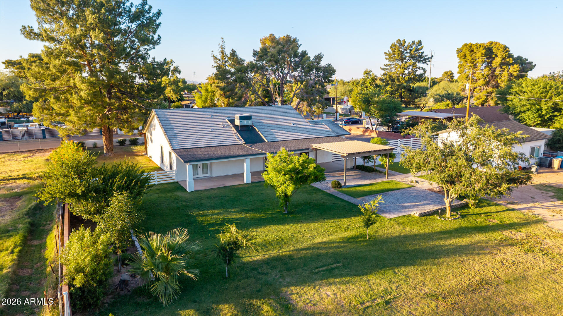LA SONDRA - Residential