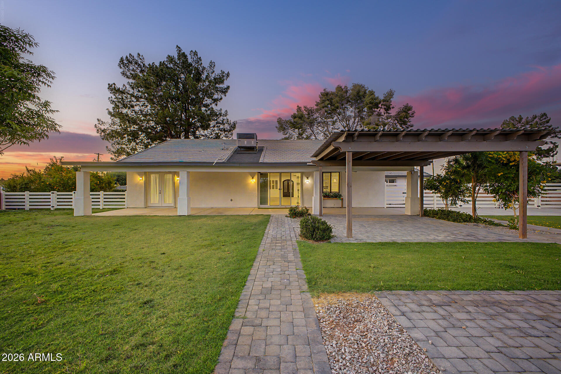 LA SONDRA - Residential
