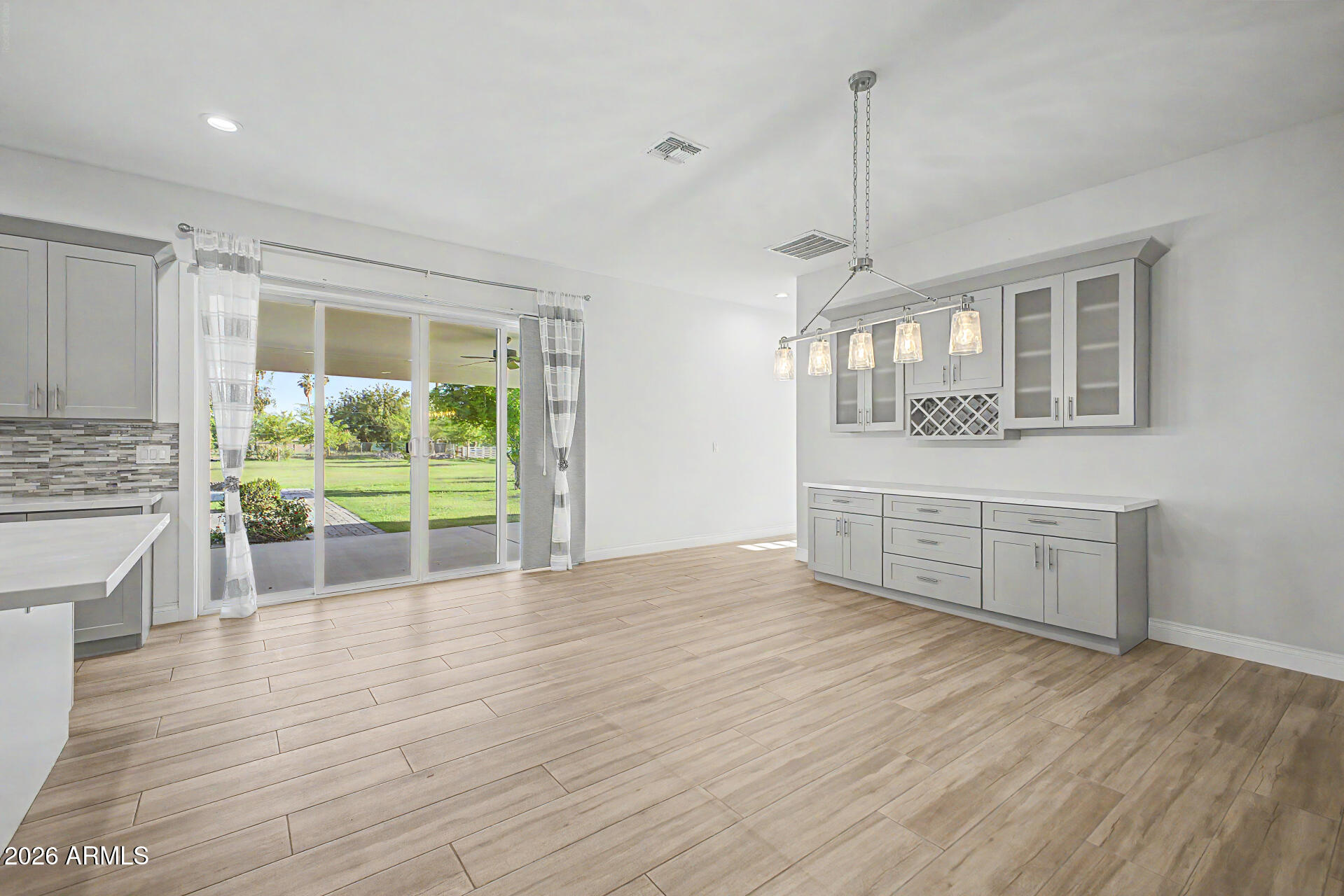 LA SONDRA - Residential