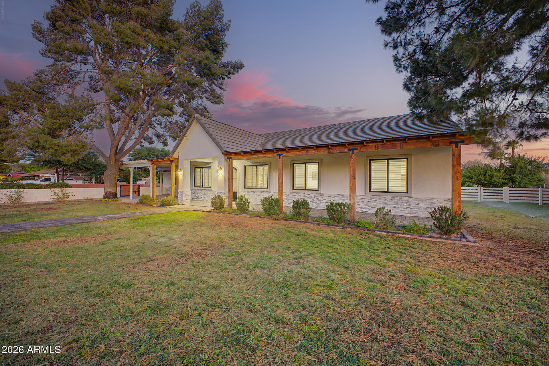 LA SONDRA - Residential