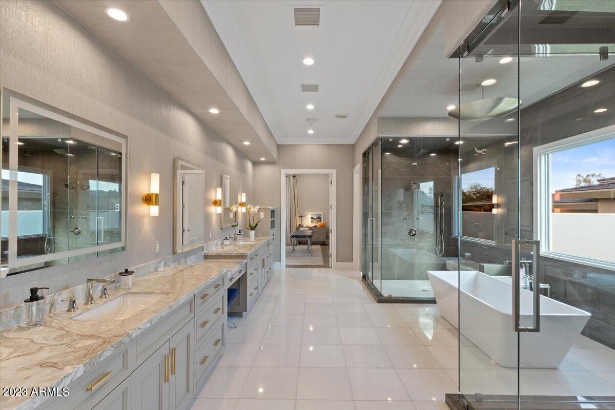 CAMELBACK LANDS - Residential