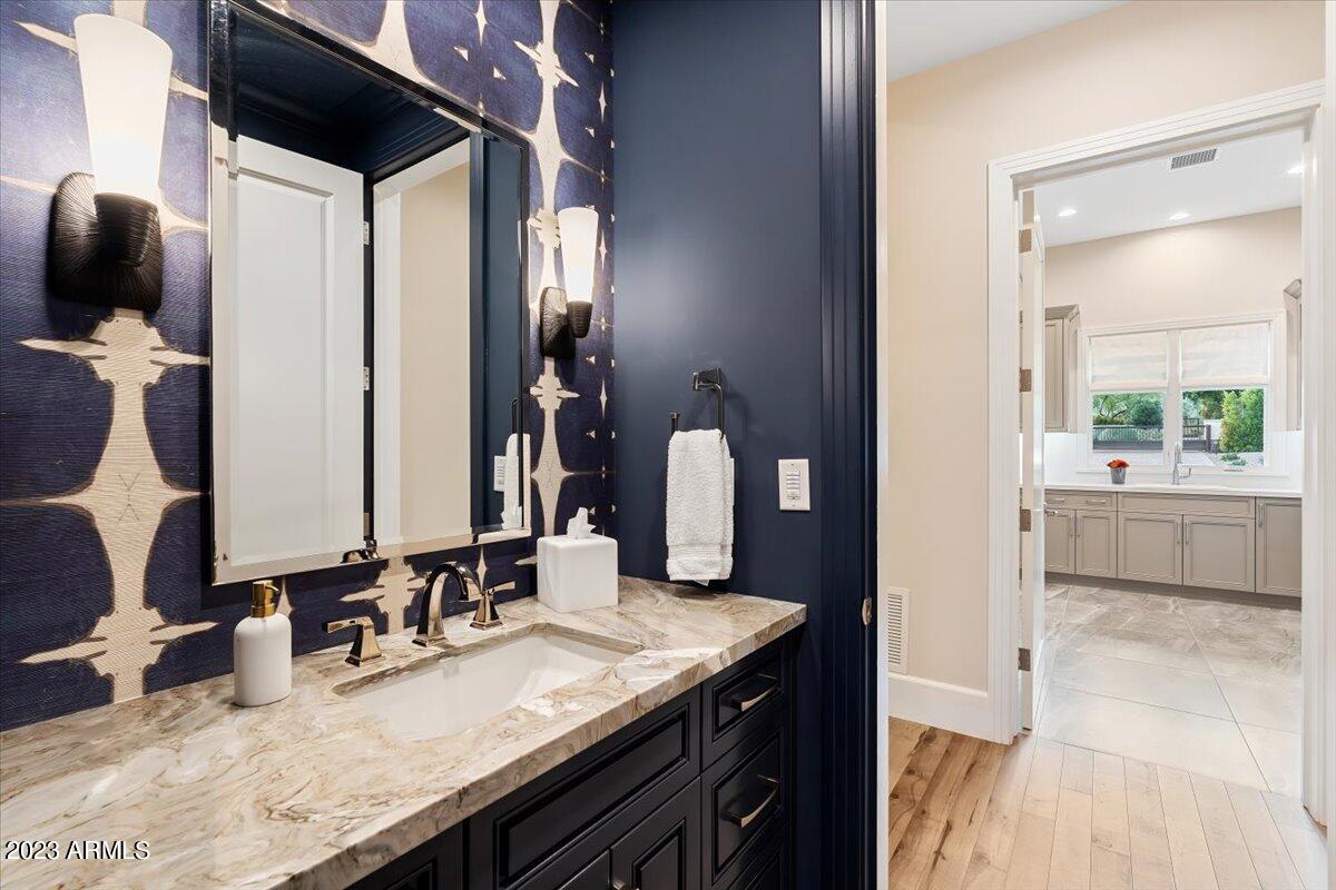 CAMELBACK LANDS - Residential