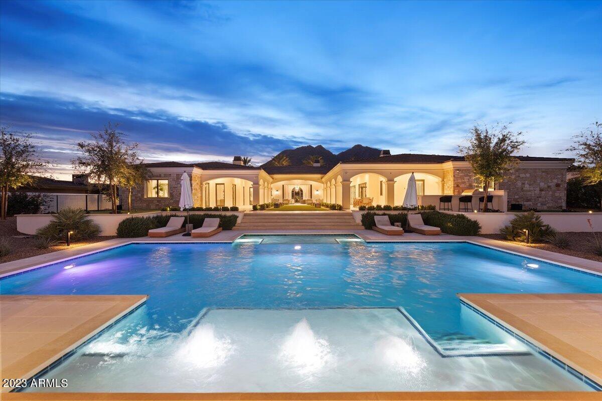 CAMELBACK LANDS - Residential