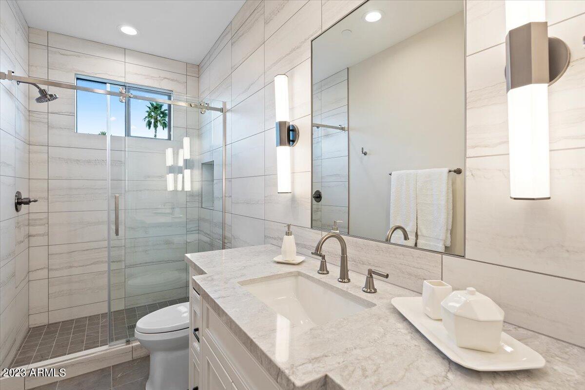 CAMELBACK LANDS - Residential