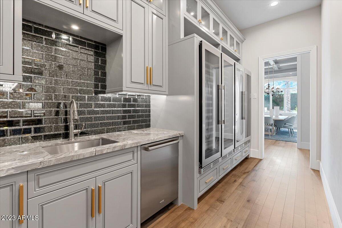 CAMELBACK LANDS - Residential