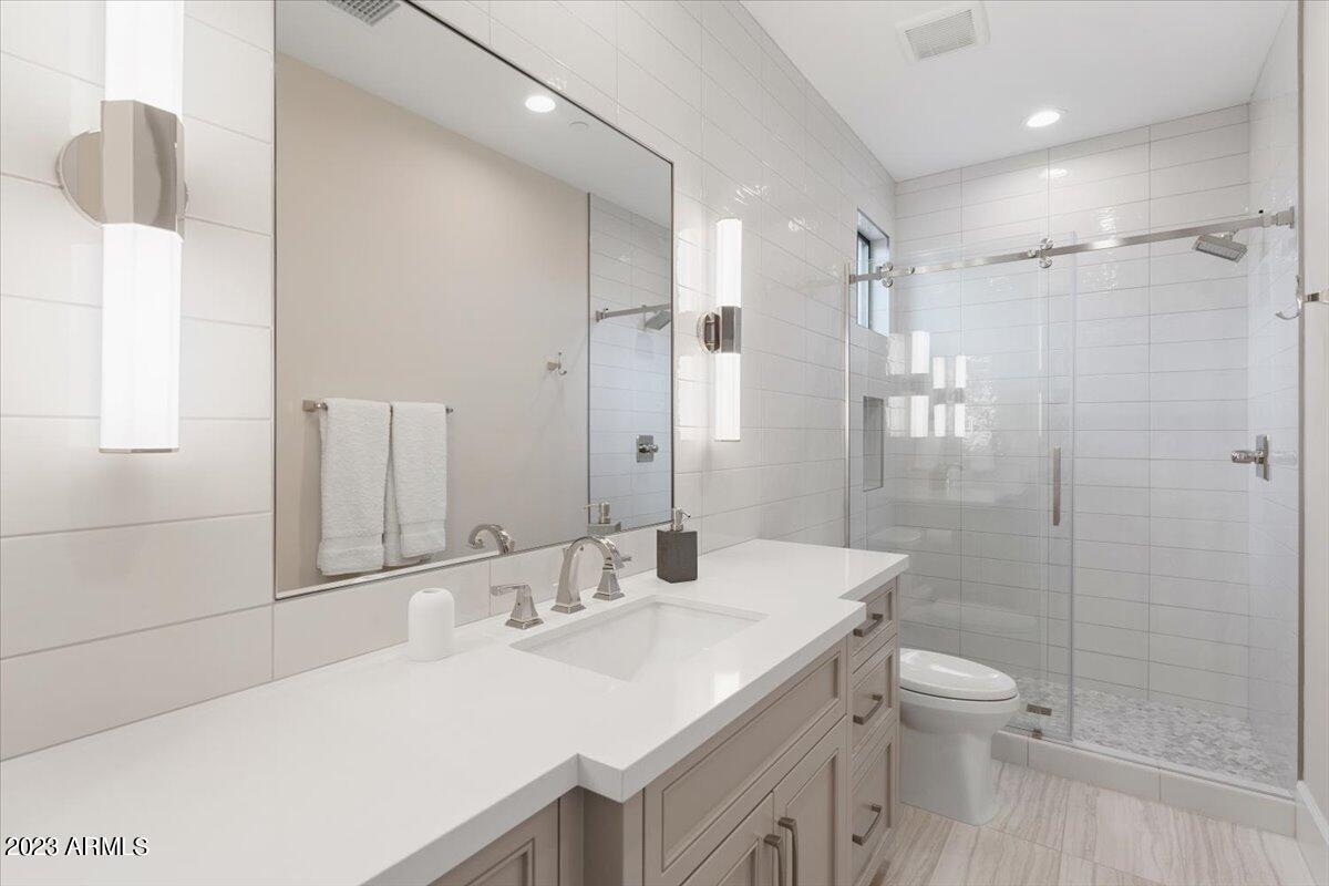 CAMELBACK LANDS - Residential