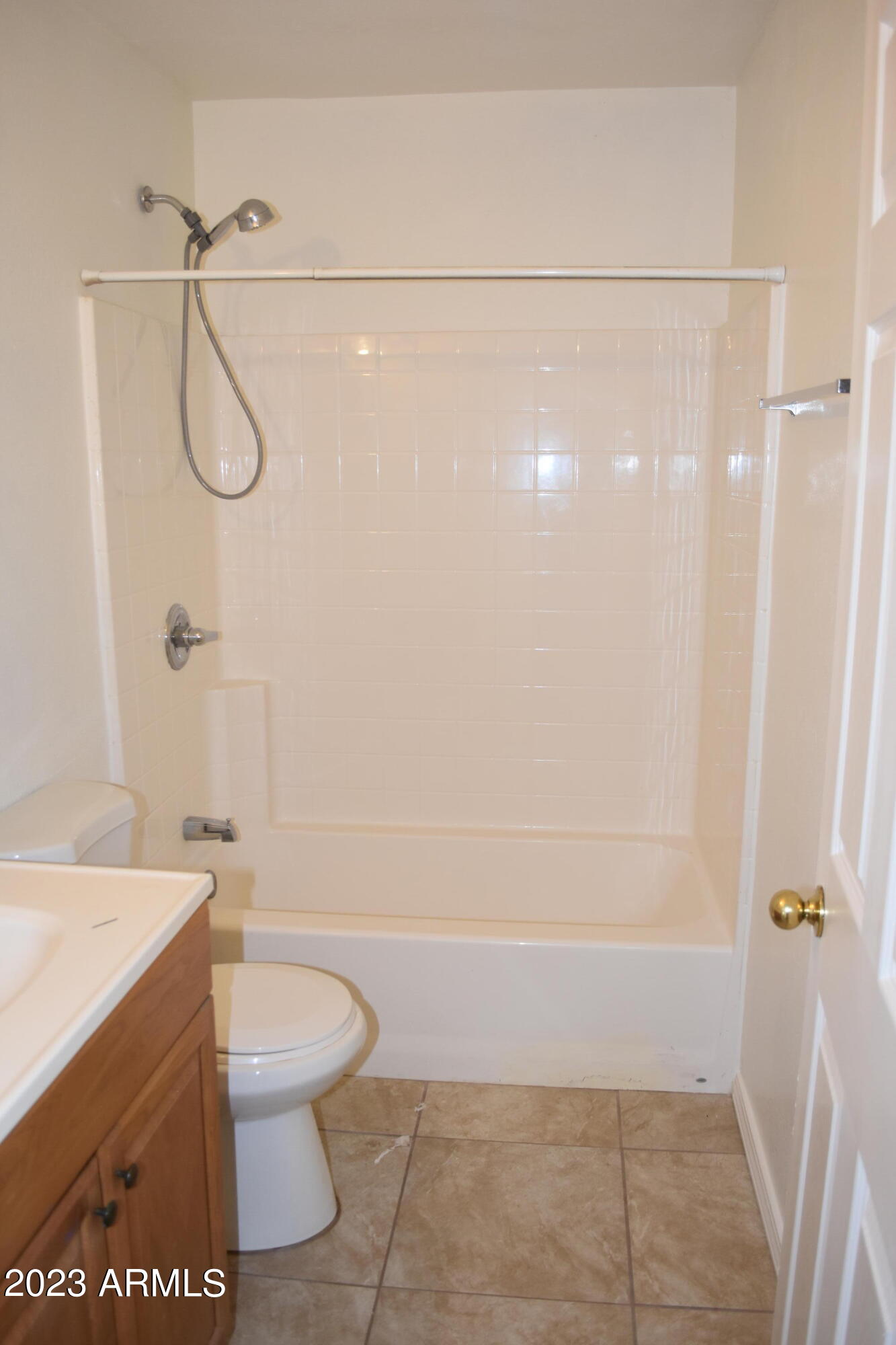 MIRACLE VALLEY 1 - Residential Lease