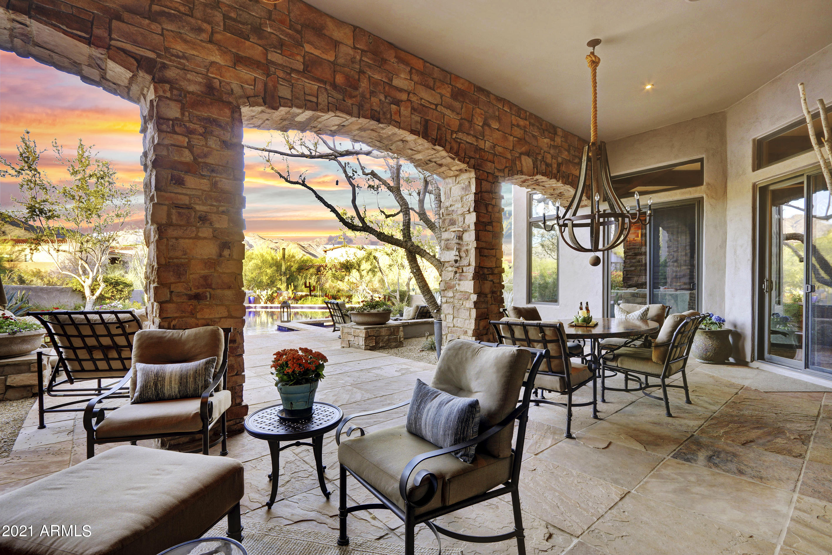 LA STRADA - Residential