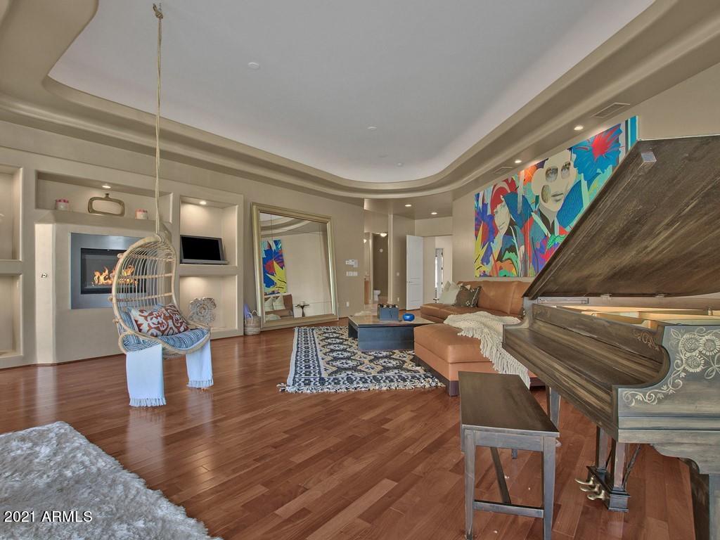 CAMELBACK HEIGHTS - Residential