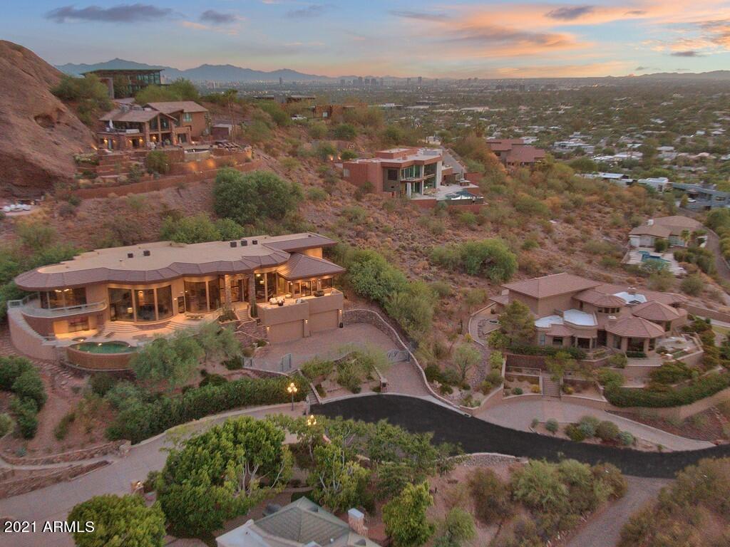 CAMELBACK HEIGHTS - Residential