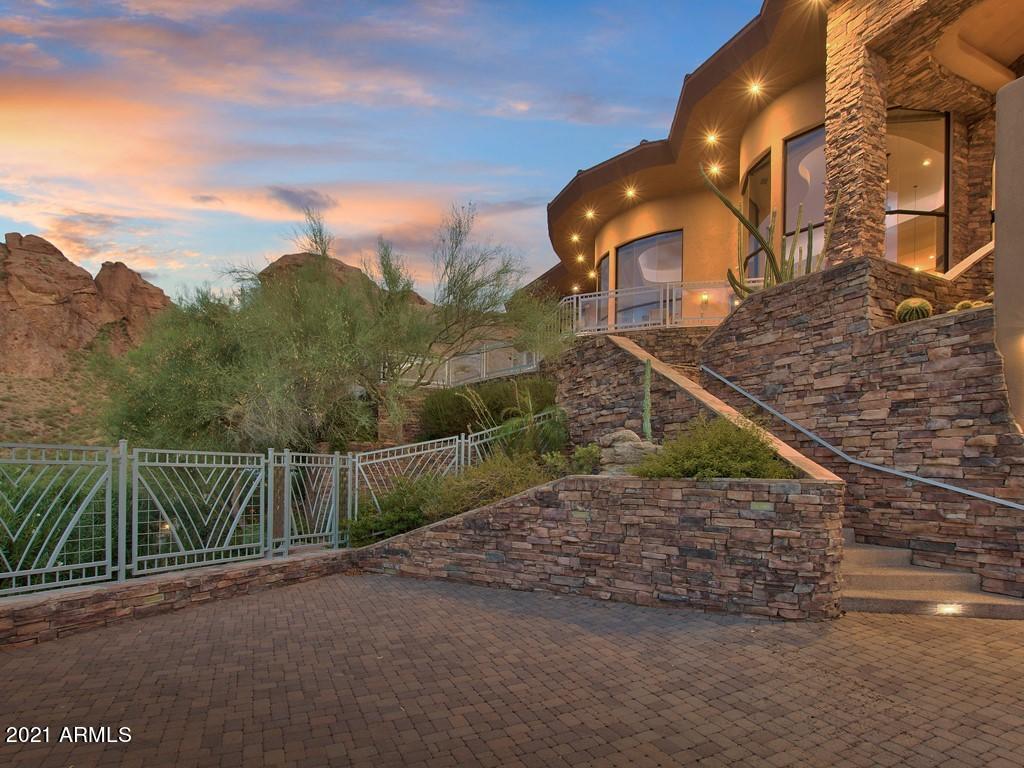 CAMELBACK HEIGHTS - Residential