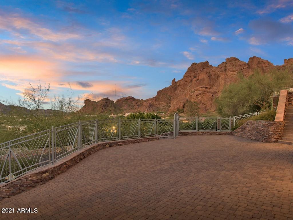 CAMELBACK HEIGHTS - Residential