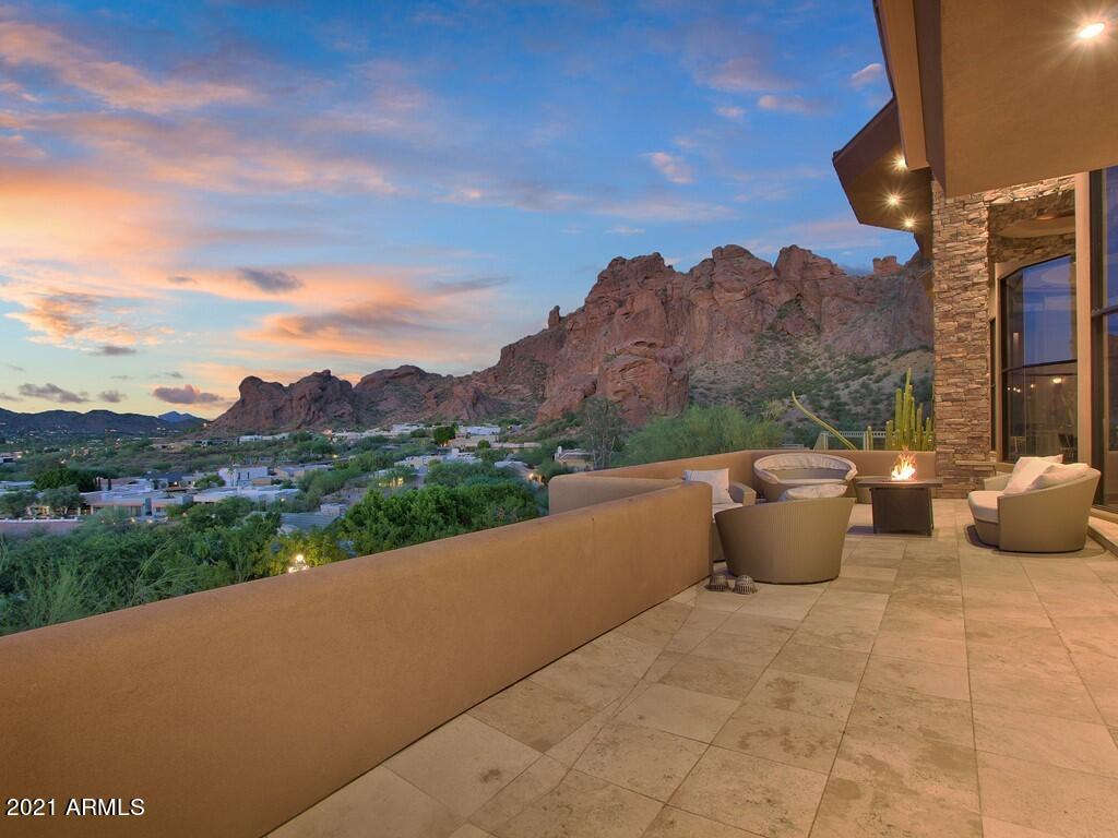 CAMELBACK HEIGHTS - Residential