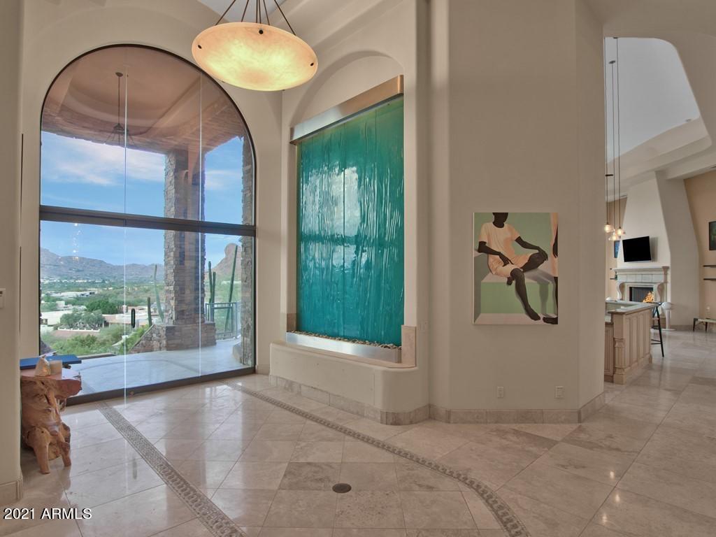 CAMELBACK HEIGHTS - Residential