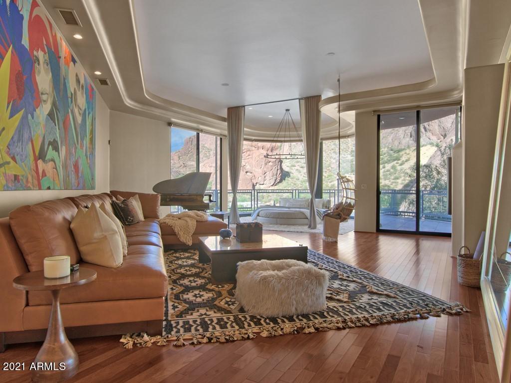 CAMELBACK HEIGHTS - Residential