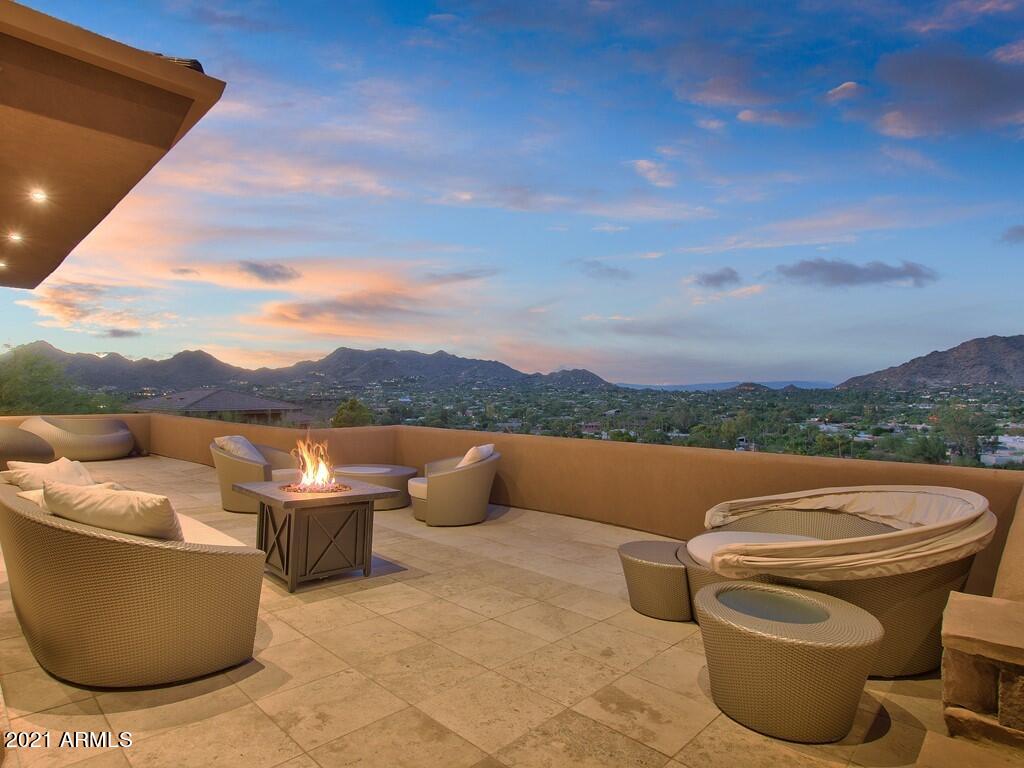 CAMELBACK HEIGHTS - Residential