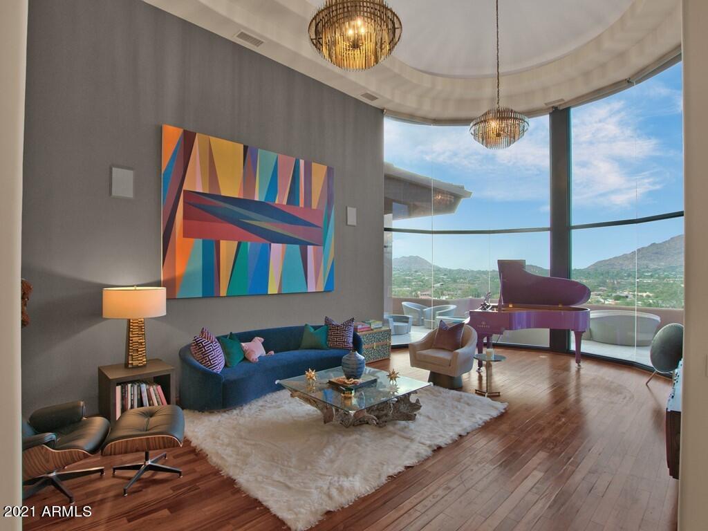CAMELBACK HEIGHTS - Residential
