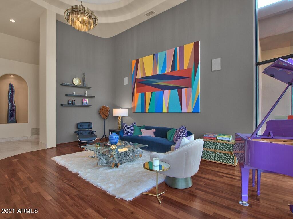 CAMELBACK HEIGHTS - Residential