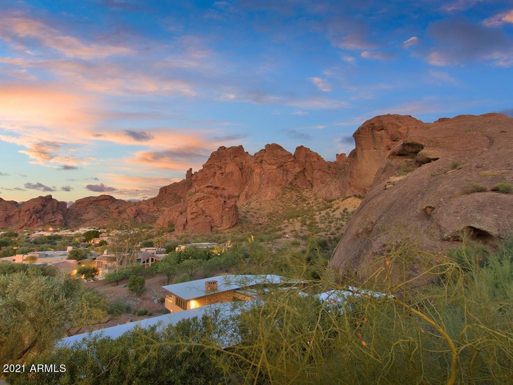 CAMELBACK HEIGHTS - Residential