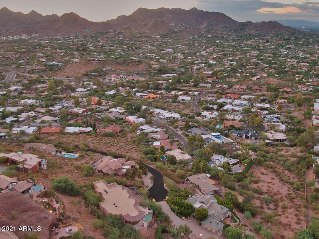 CAMELBACK HEIGHTS - Residential