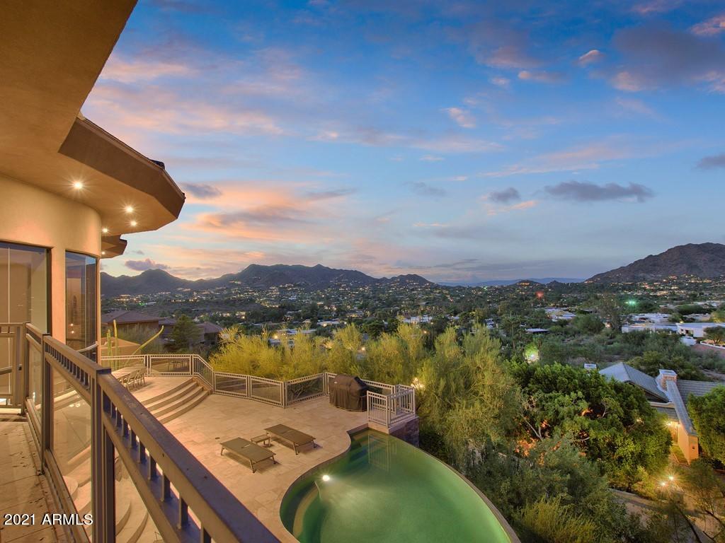 CAMELBACK HEIGHTS - Residential