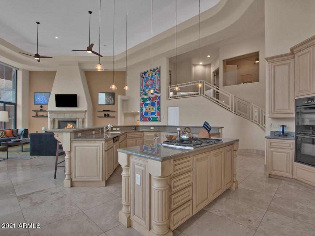 CAMELBACK HEIGHTS - Residential