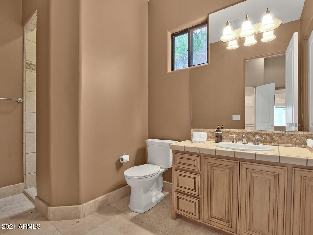 CAMELBACK HEIGHTS - Residential
