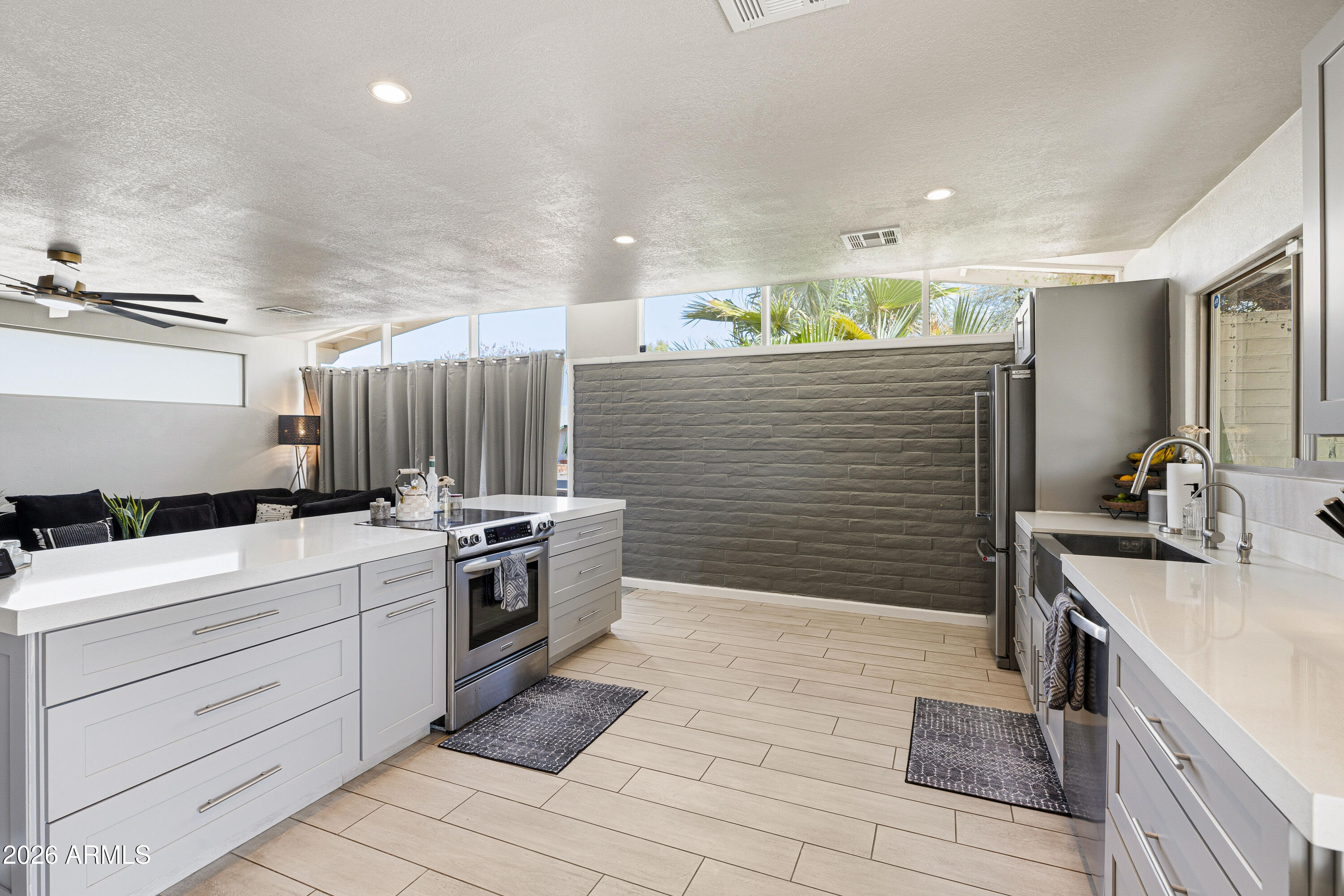 COUNTRY GABLES LOT 1-31 TR A B - Residential