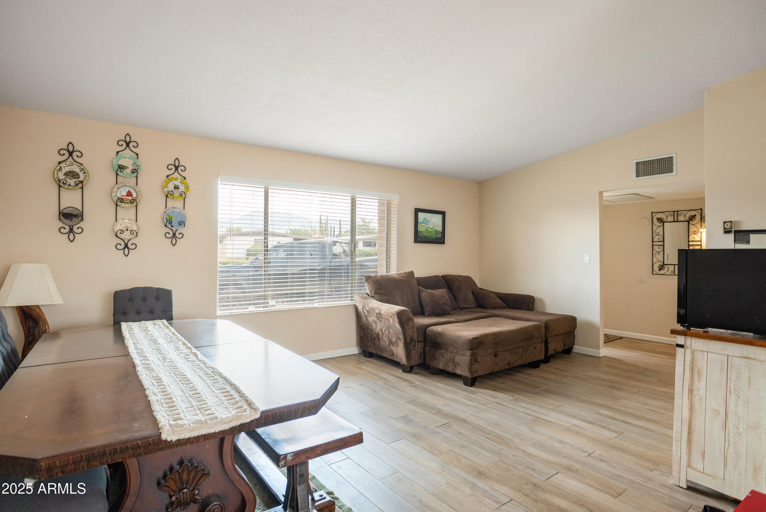 TOWN & COUNTRY ESTATES 12 - Residential