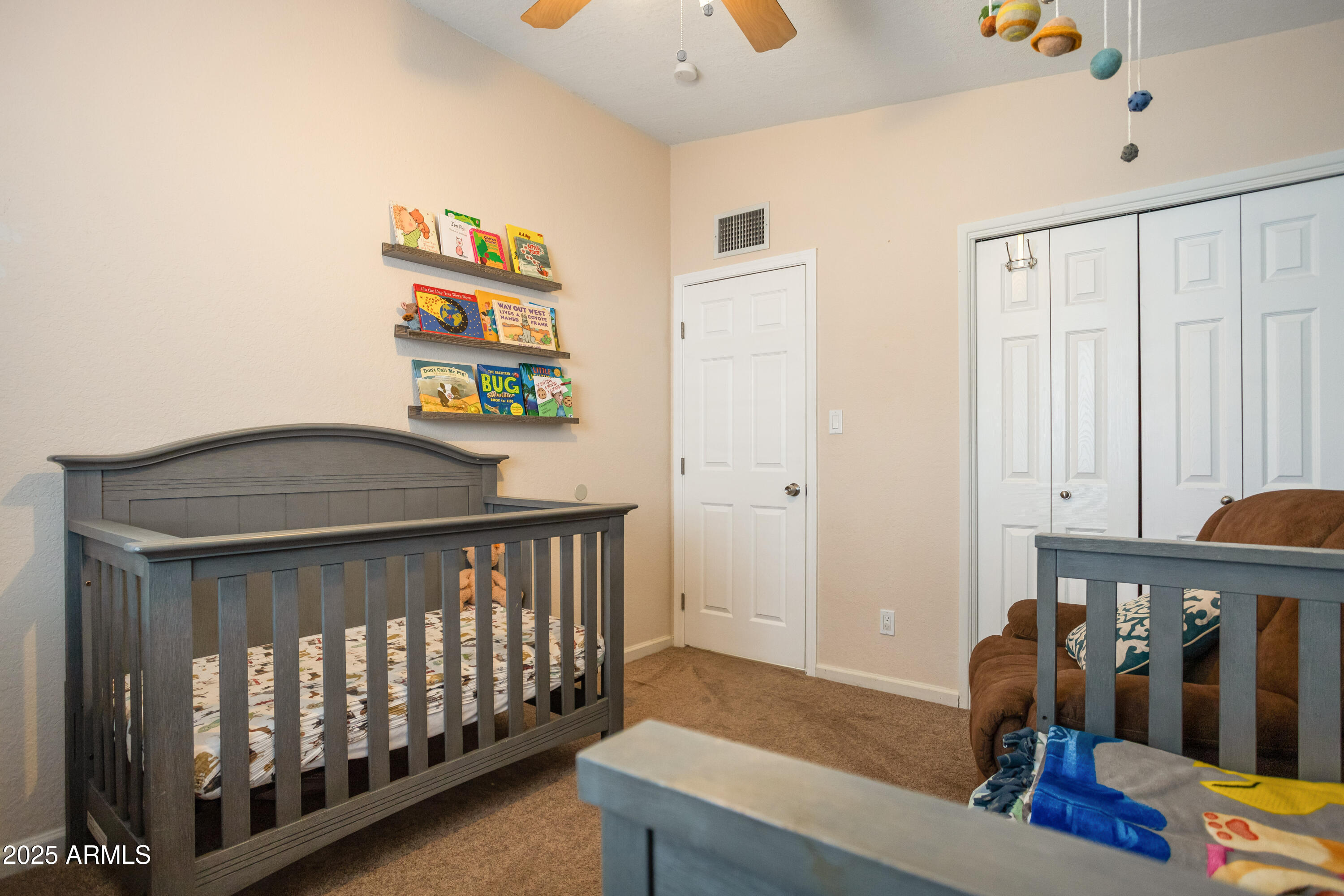 TOWN & COUNTRY ESTATES 12 - Residential