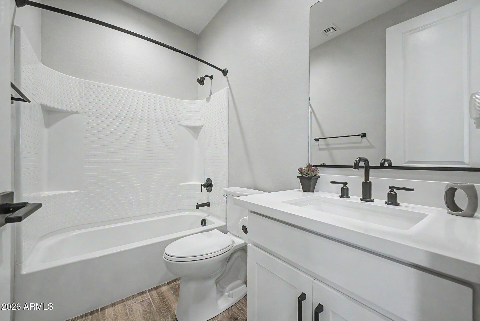 DESTINATION AT GATEWAY EAST PHASE 1 - Residential