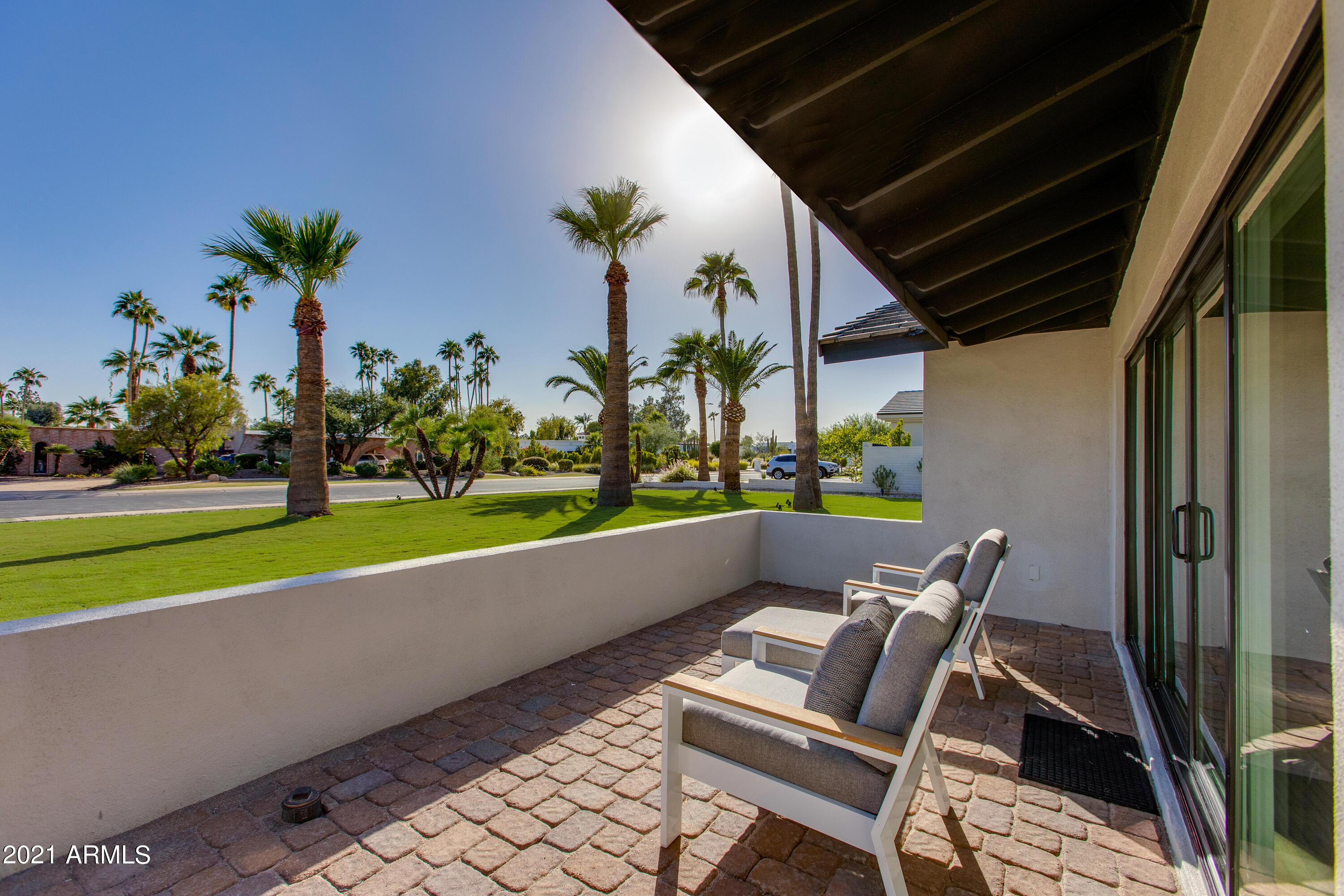 CAMELBACK EAST - Residential