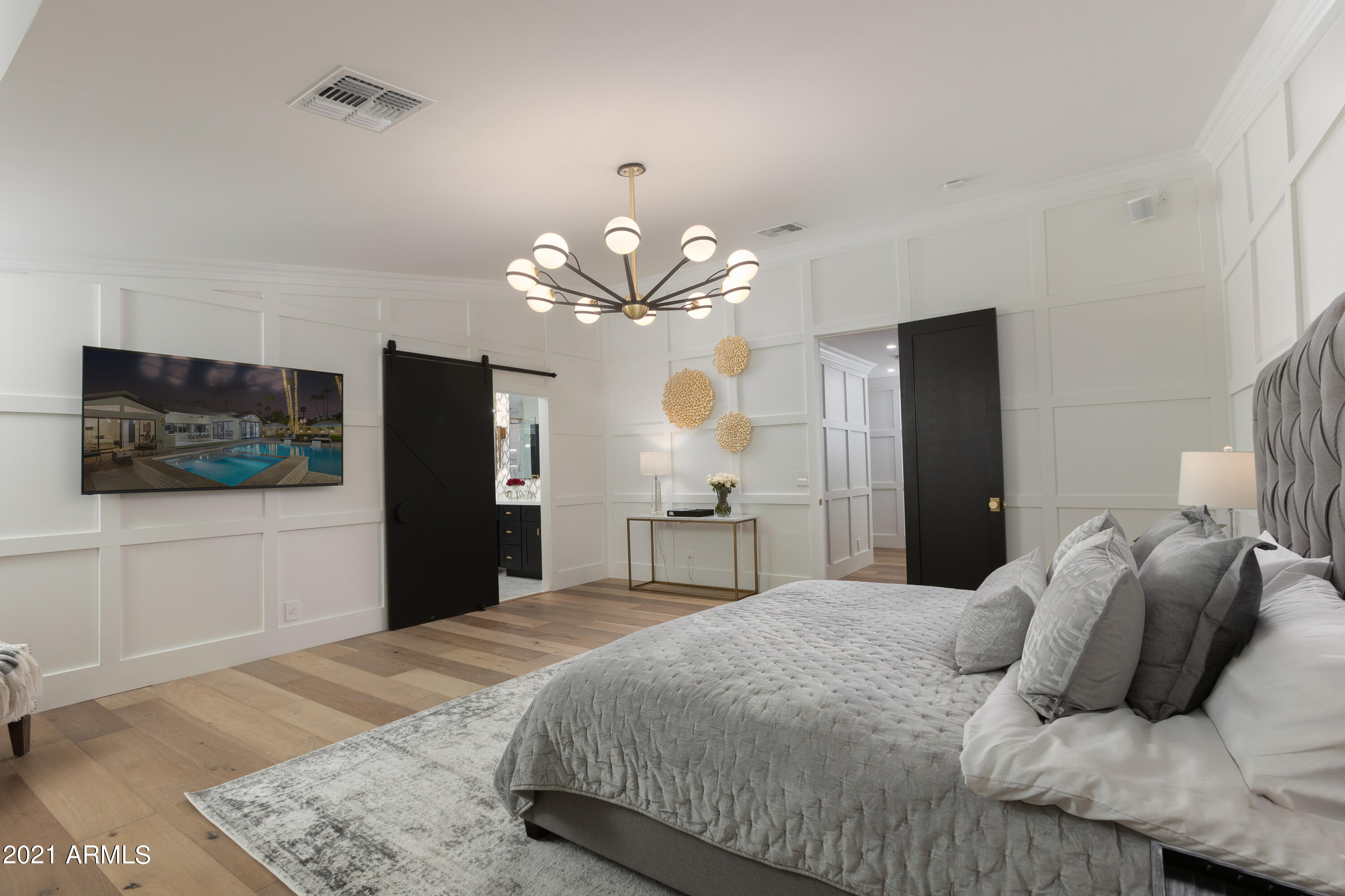 CAMELBACK EAST - Residential
