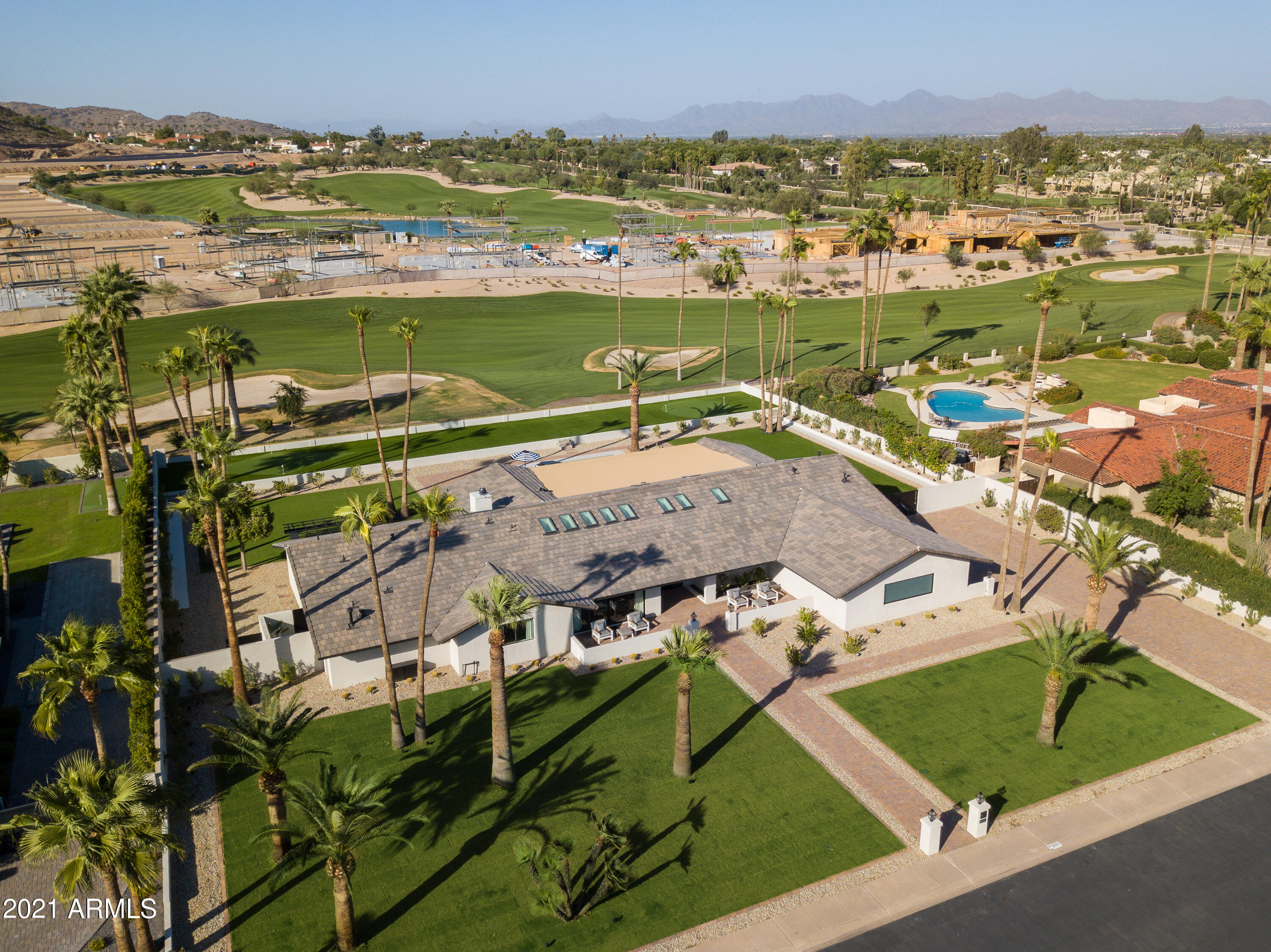 CAMELBACK EAST - Residential