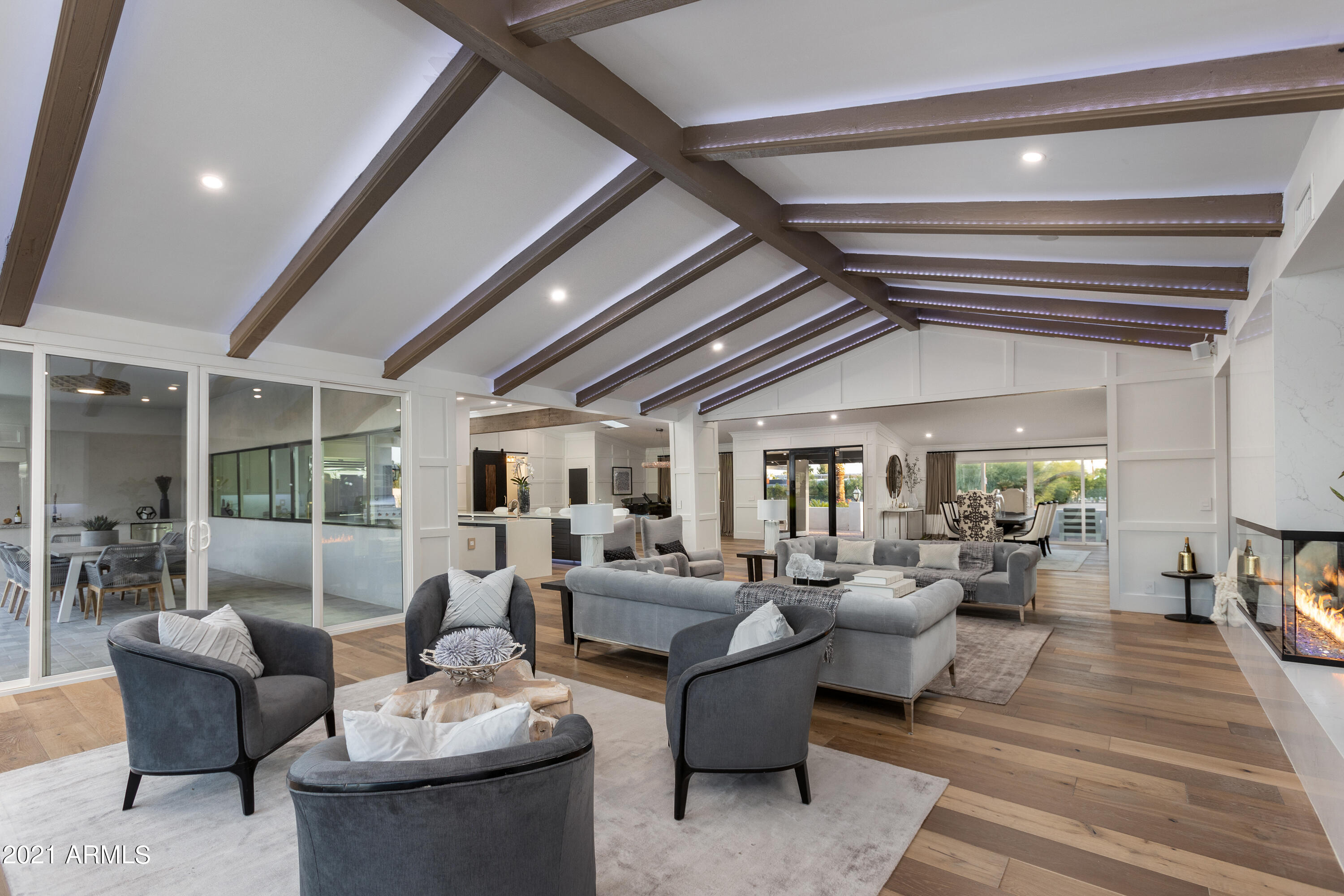 CAMELBACK EAST - Residential