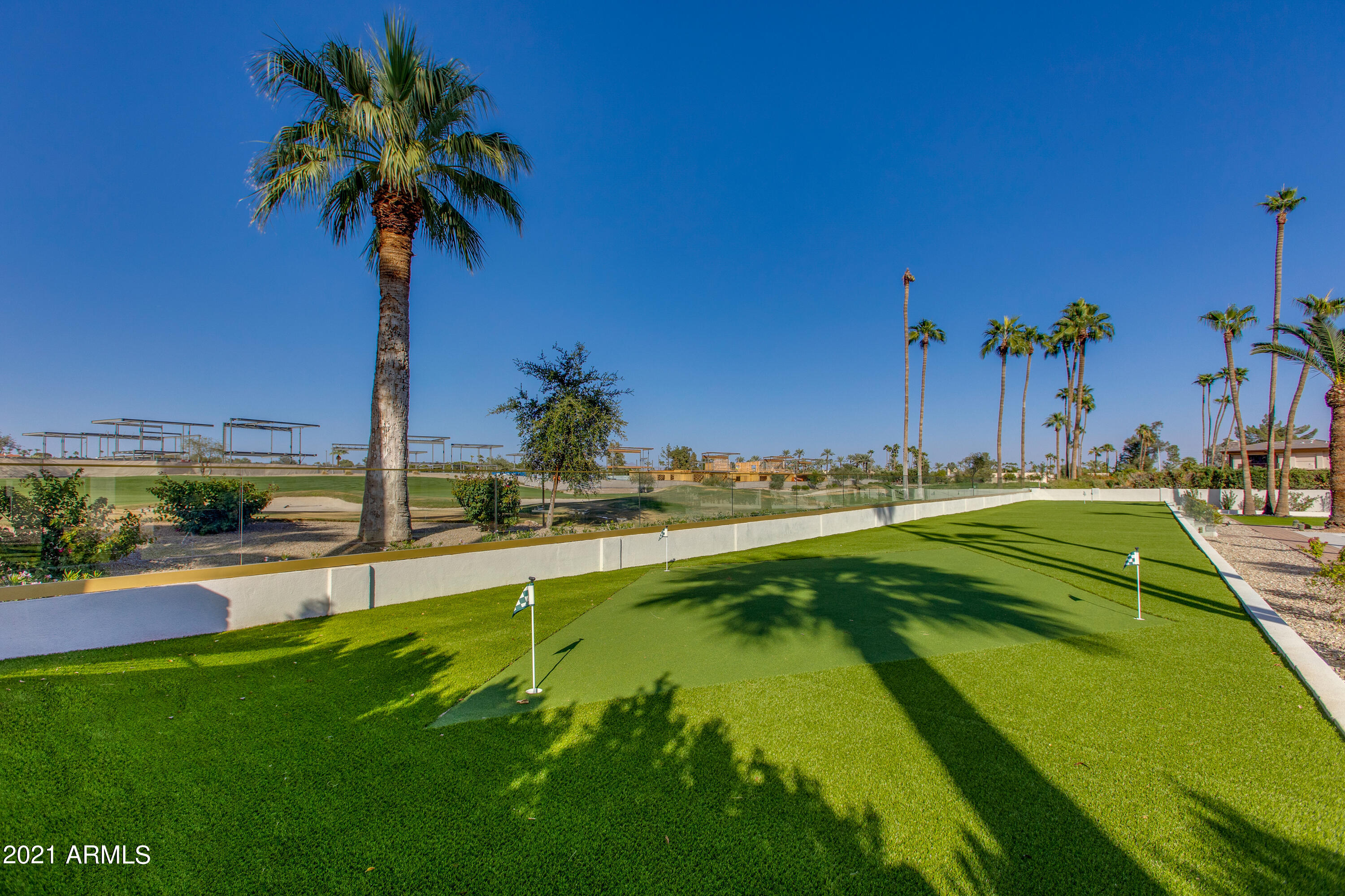 CAMELBACK EAST - Residential