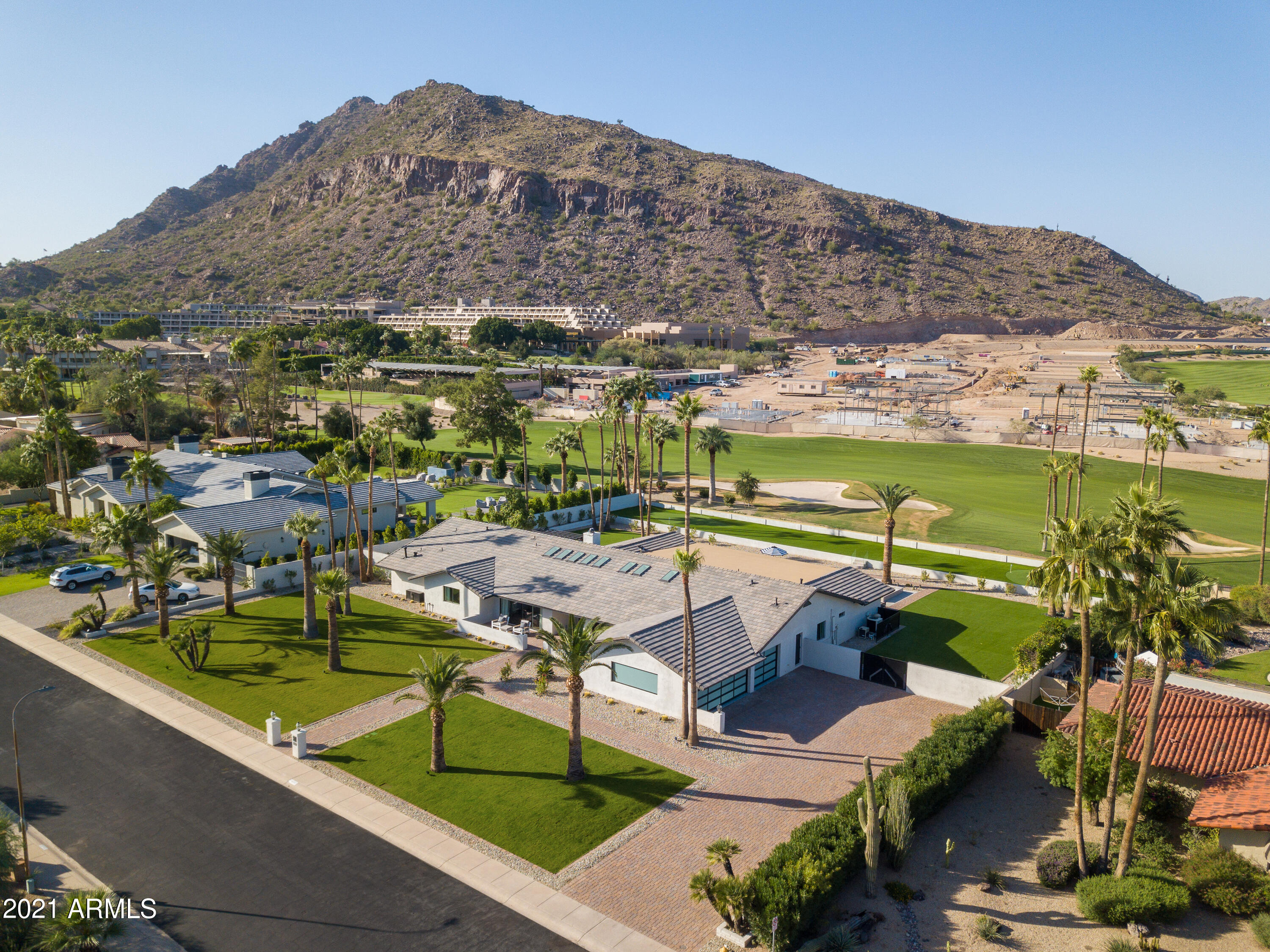 CAMELBACK EAST - Residential
