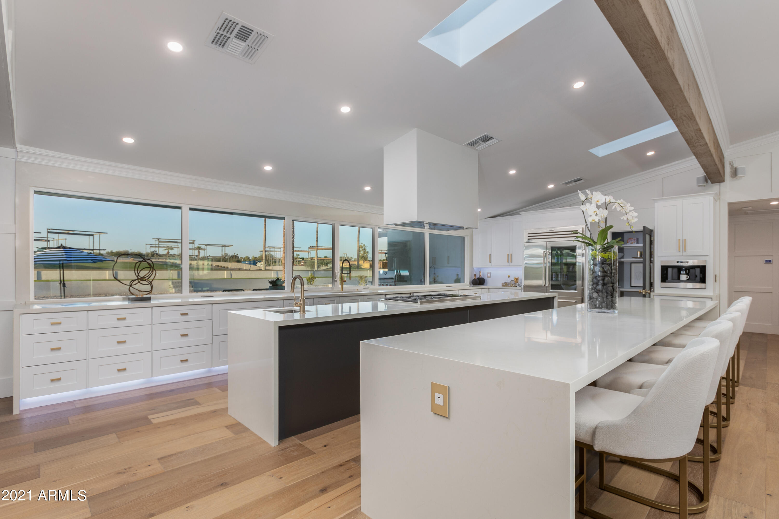 CAMELBACK EAST - Residential