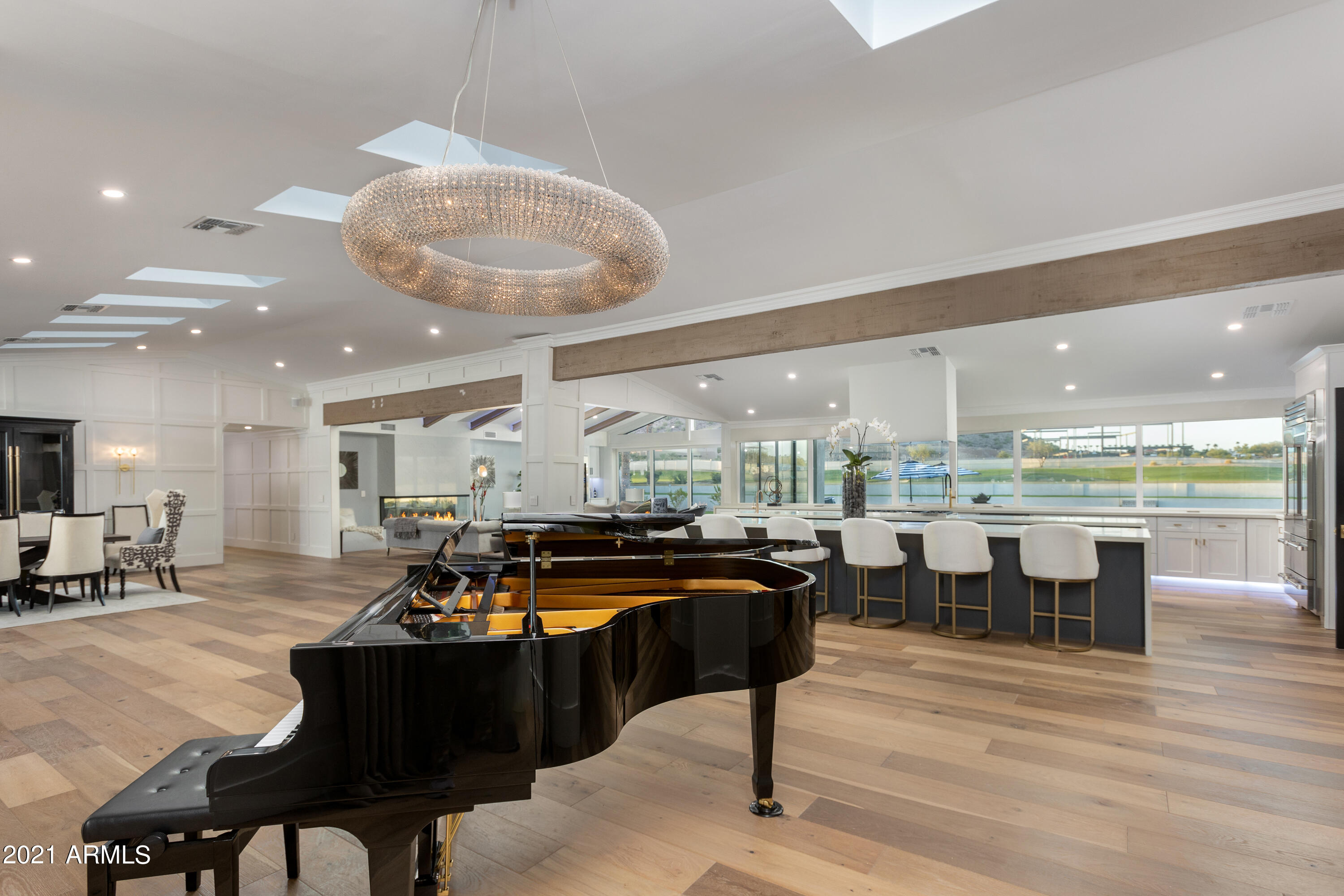 CAMELBACK EAST - Residential
