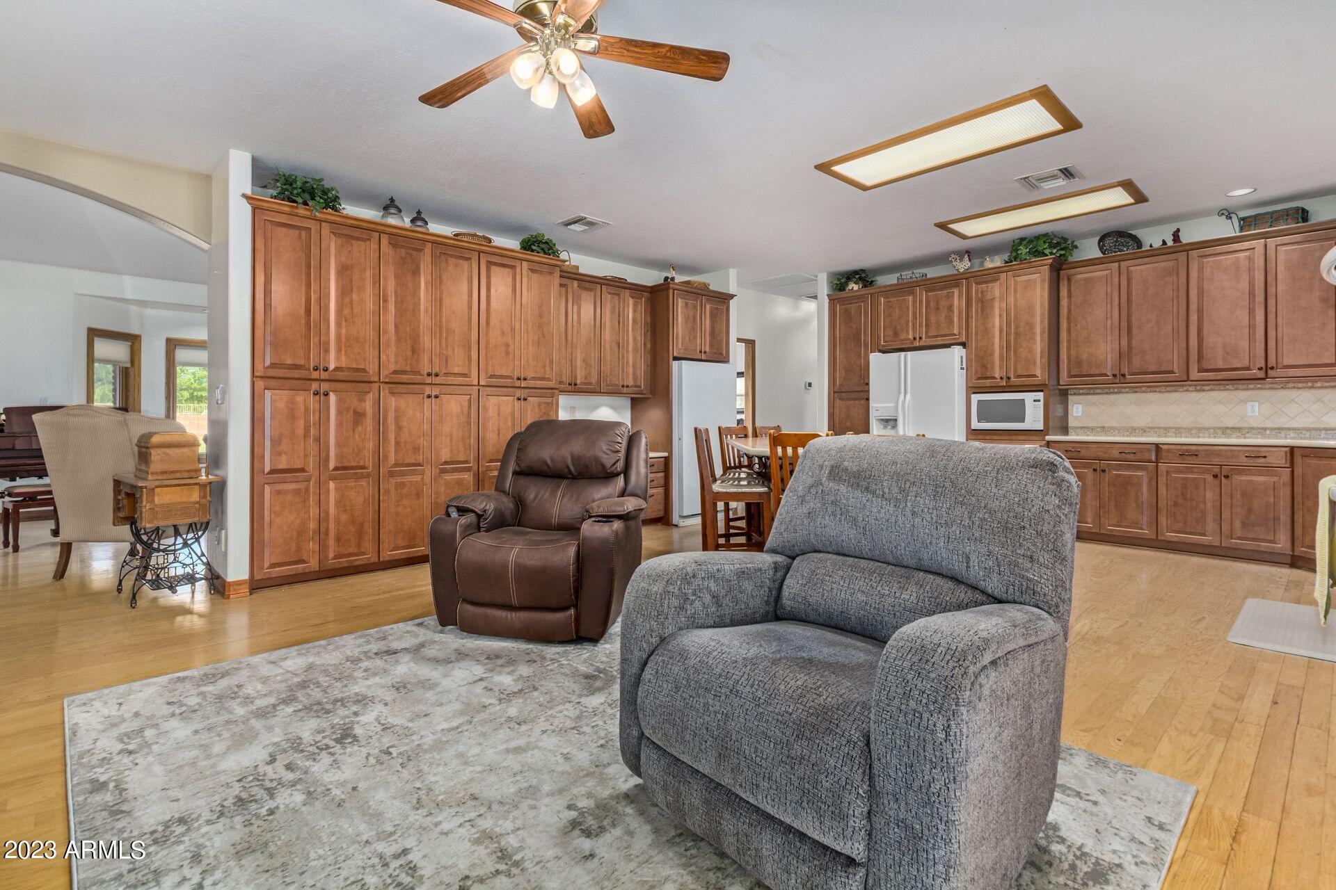 Metes and Bounds - No Subdiv. - Residential