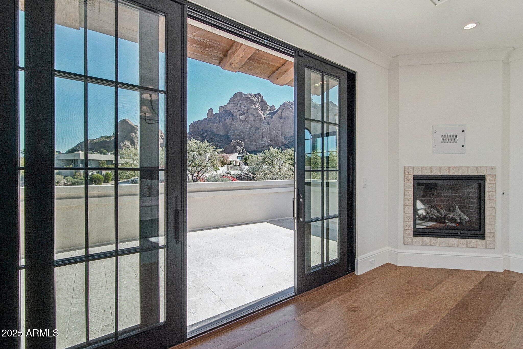 ECHO CANYON - Residential