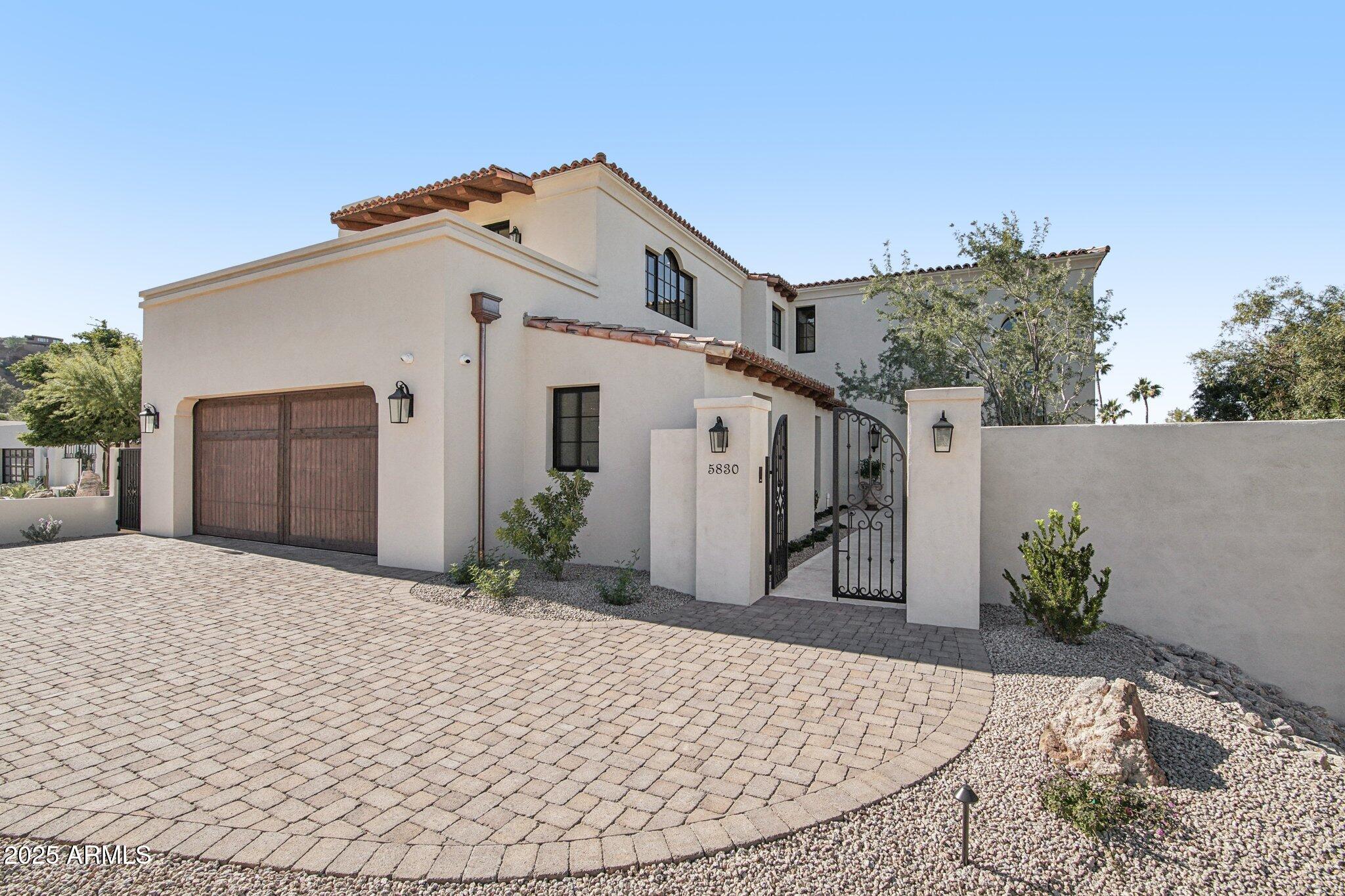 ECHO CANYON - Residential