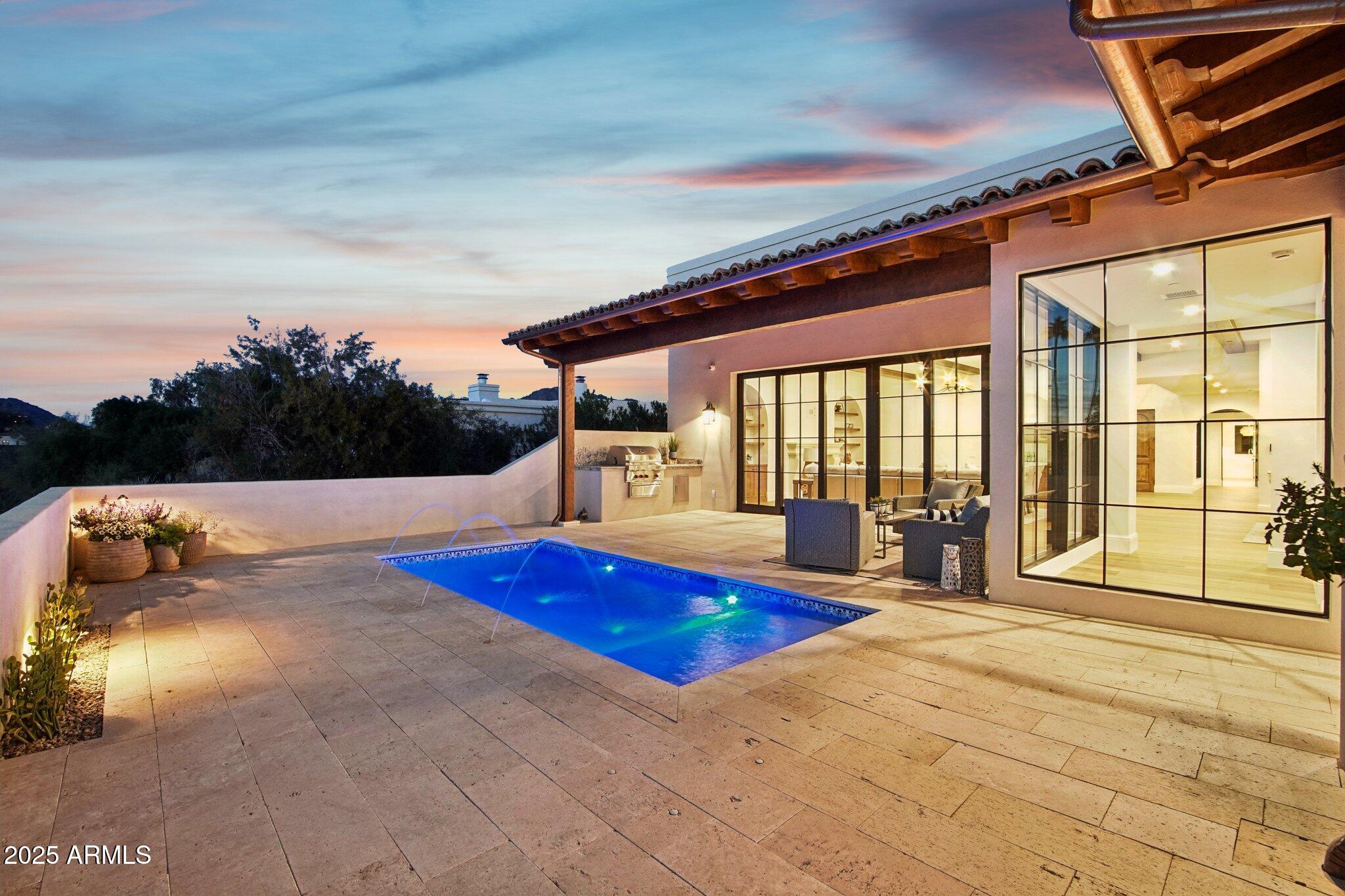 ECHO CANYON - Residential