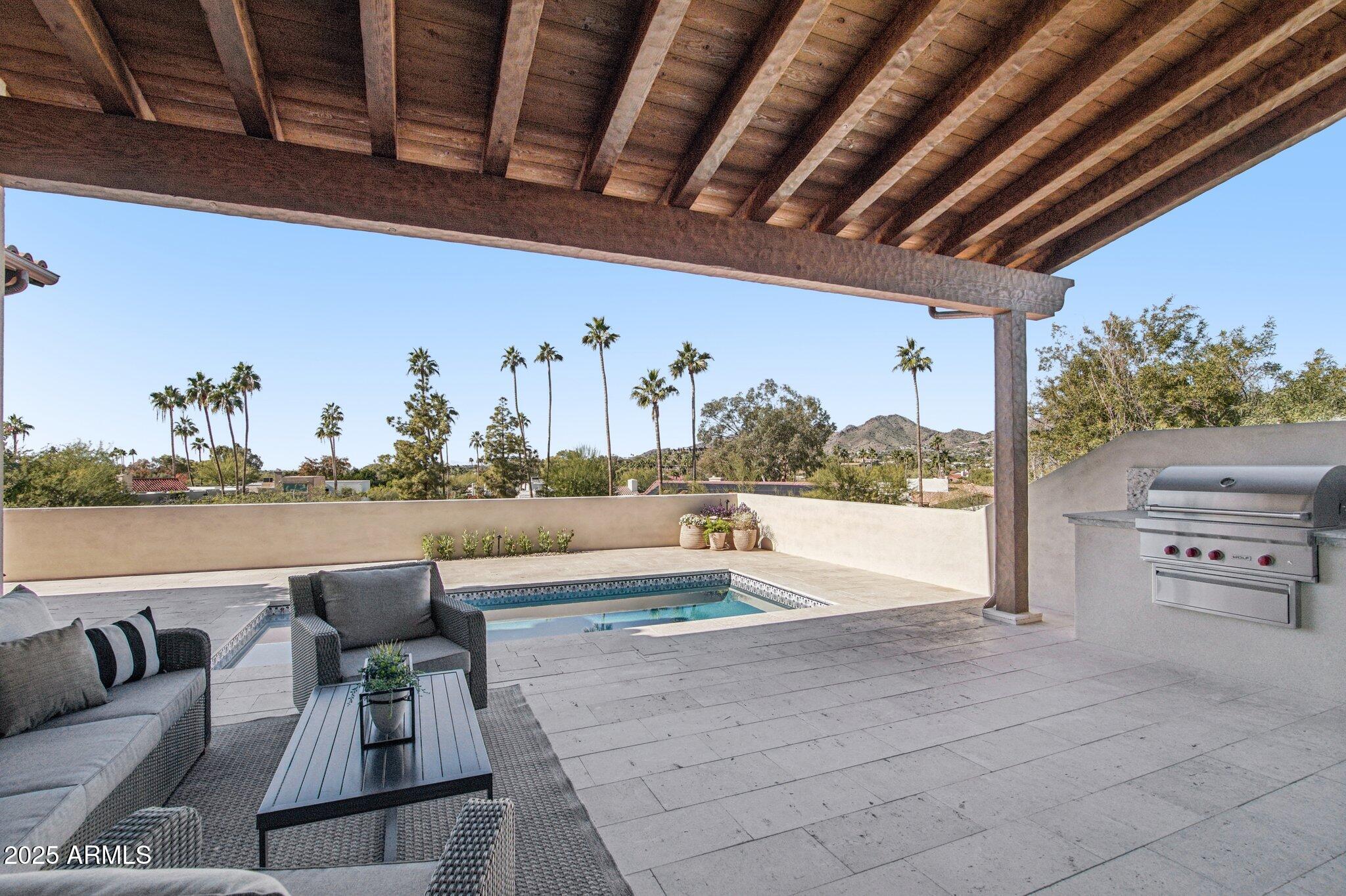 ECHO CANYON - Residential